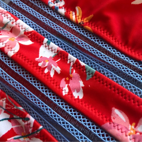 Jessica Simpson Women’s Size M One Piece Swimsuit/Baiting Suit Spaghetti Straps - Picture 9 of 16